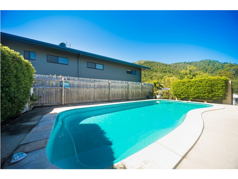 15 Jonquill Court, Cannonvale QLD 4802