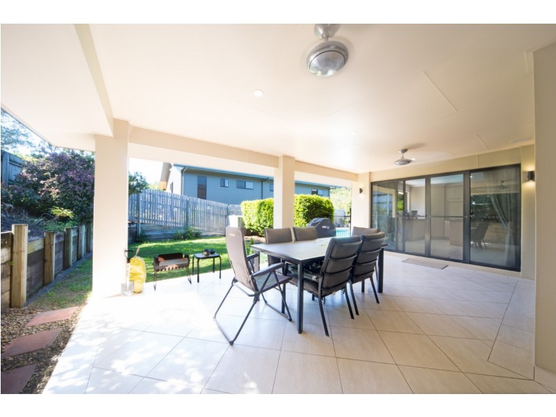 15 Jonquill Court, Cannonvale QLD 4802