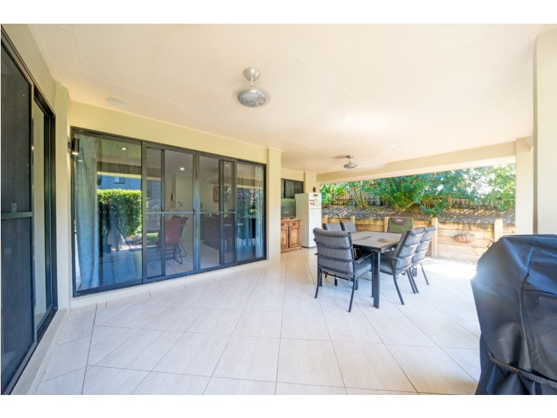 15 Jonquill Court, Cannonvale QLD 4802