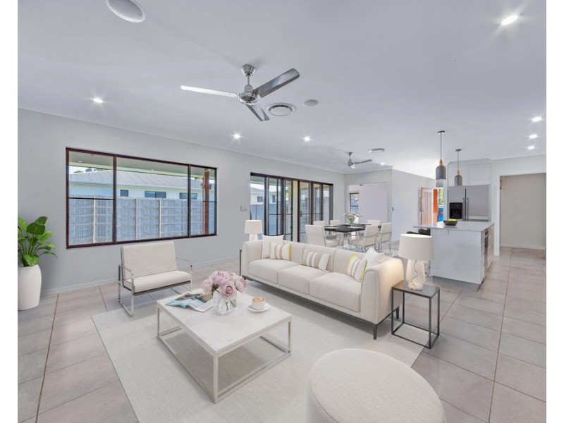 23 Stanley Drive, Cannonvale QLD 4802