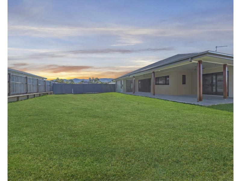 23 Stanley Drive, Cannonvale QLD 4802