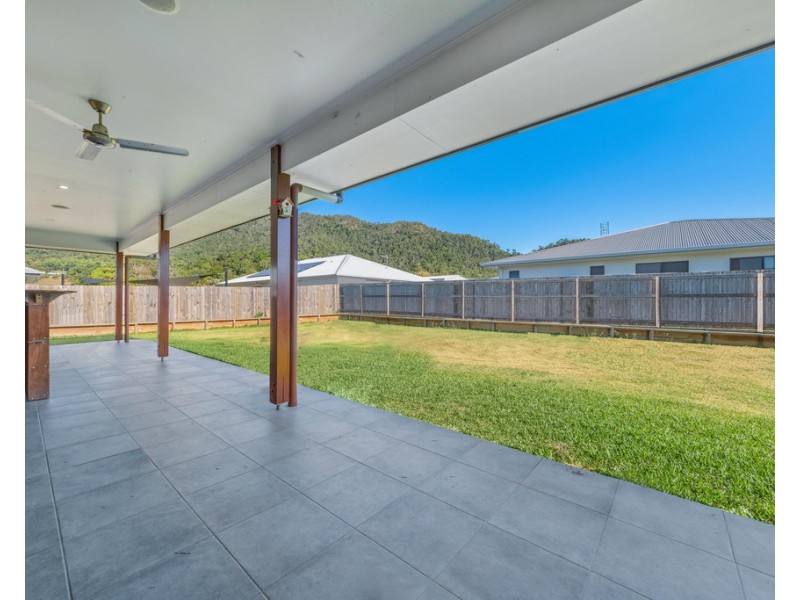 23 Stanley Drive, Cannonvale QLD 4802