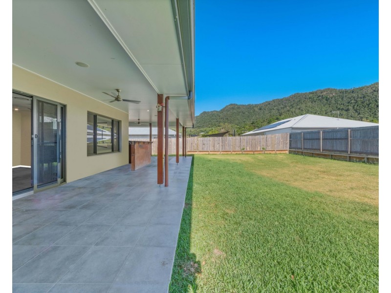 23 Stanley Drive, Cannonvale QLD 4802