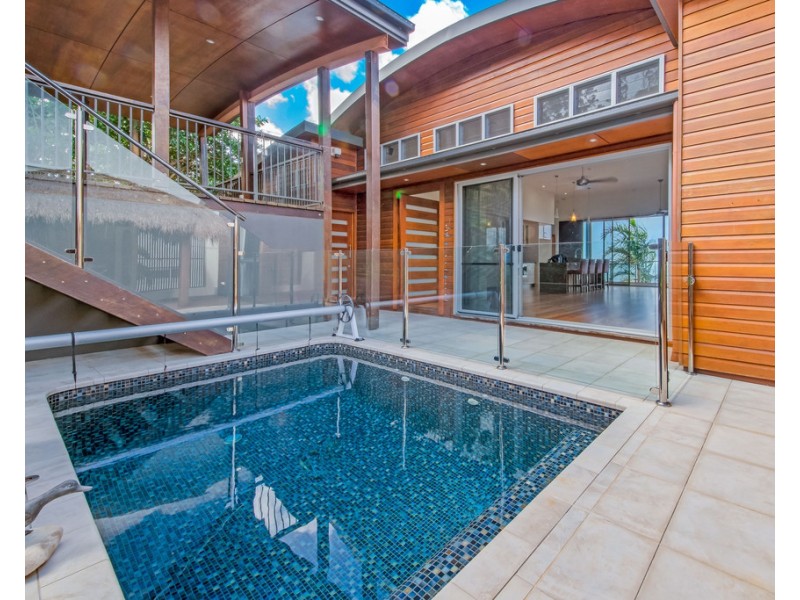 9 Jessies Way, Cannonvale QLD 4802