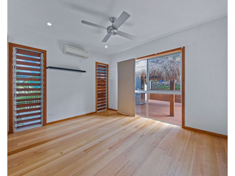 9 Jessies Way, Cannonvale QLD 4802