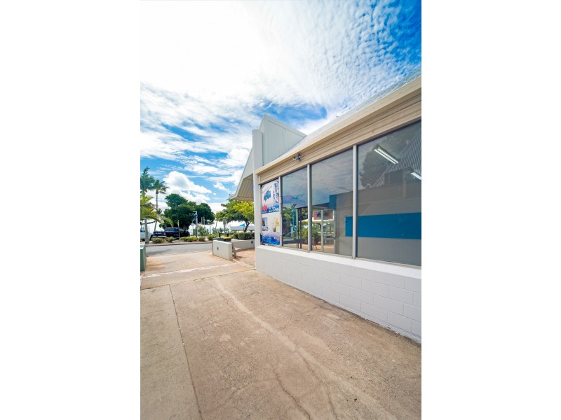 1/4 Airlie Esplanade, Airlie Beach QLD 4802