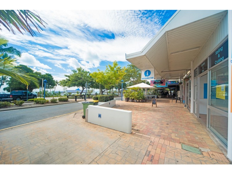 1/4 Airlie Esplanade, Airlie Beach QLD 4802