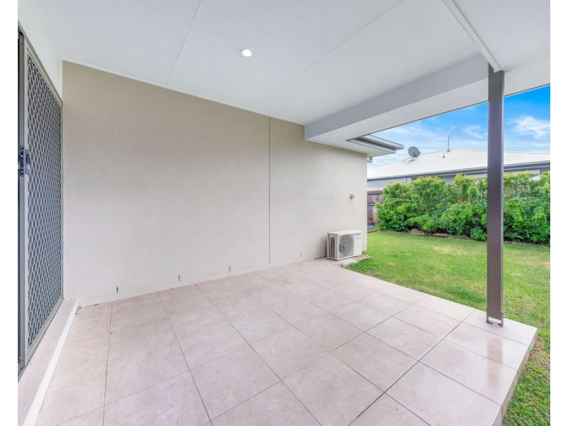 1 Golden Wattle Street, Proserpine QLD 4800