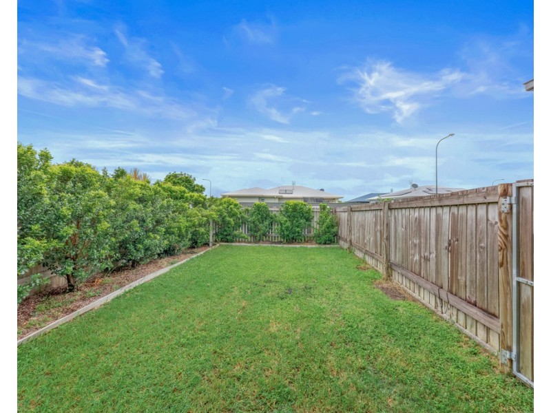 1 Golden Wattle Street, Proserpine QLD 4800