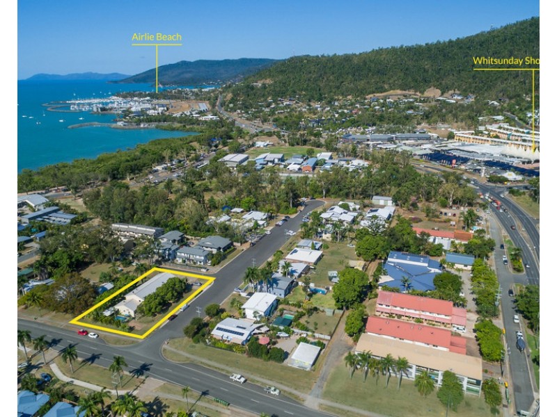 13 Beach Road, Cannonvale QLD 4802