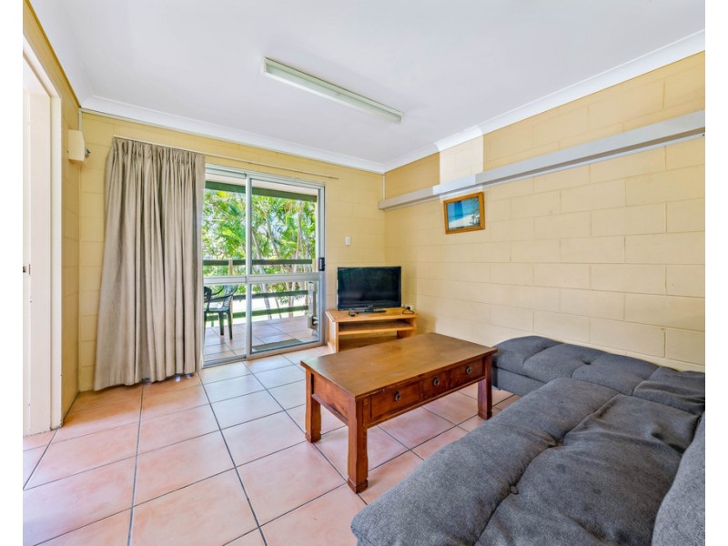 13 Beach Road, Cannonvale QLD 4802