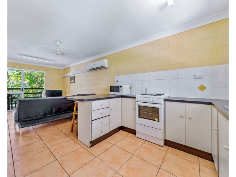 13 Beach Road, Cannonvale QLD 4802