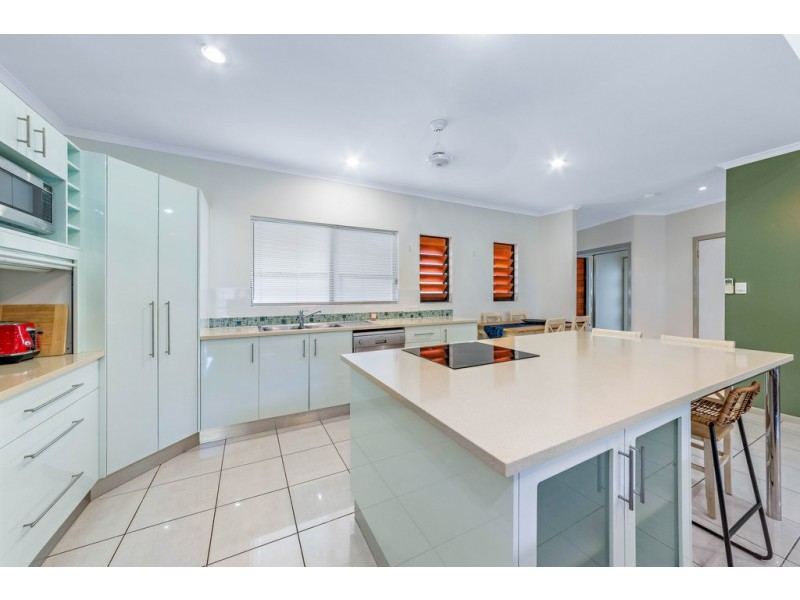 31B Kingfisher Terrace, Jubilee Pocket QLD 4802