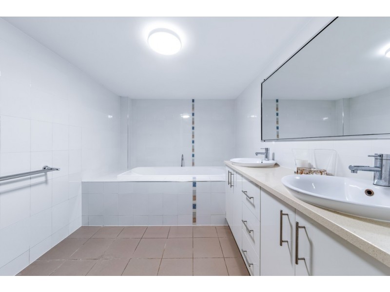 31B Kingfisher Terrace, Jubilee Pocket QLD 4802