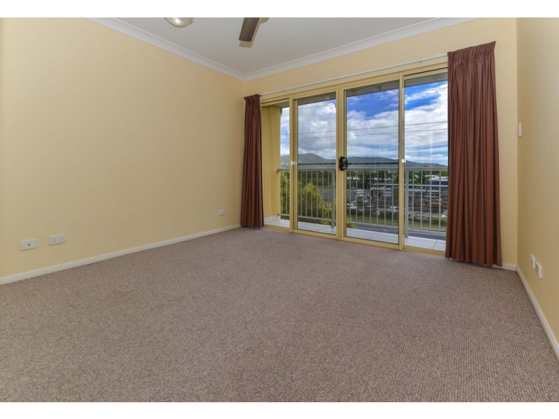 Unit 1/152 Shute Harbour Road, Cannonvale QLD 4802