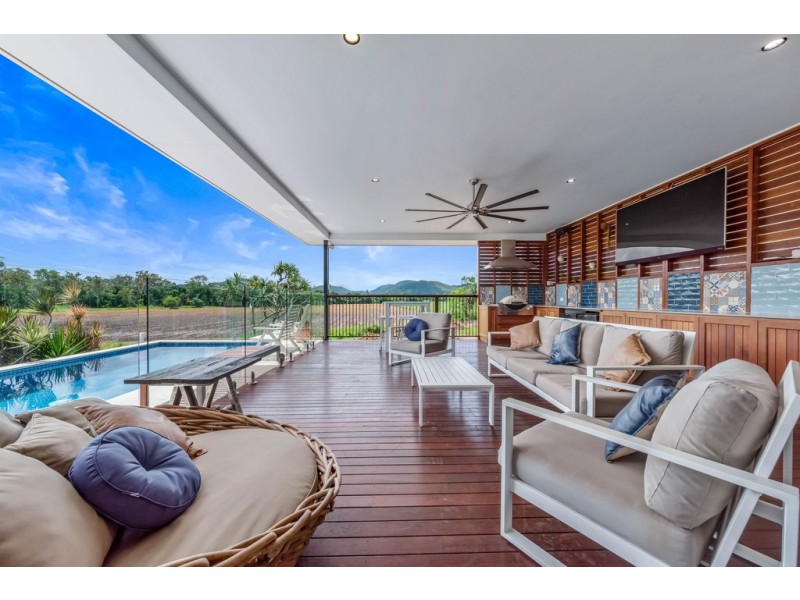 25 Windemere Drive, Strathdickie QLD 4800