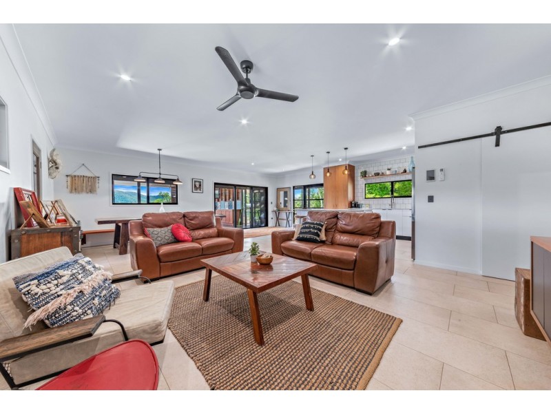 25 Windemere Drive, Strathdickie QLD 4800