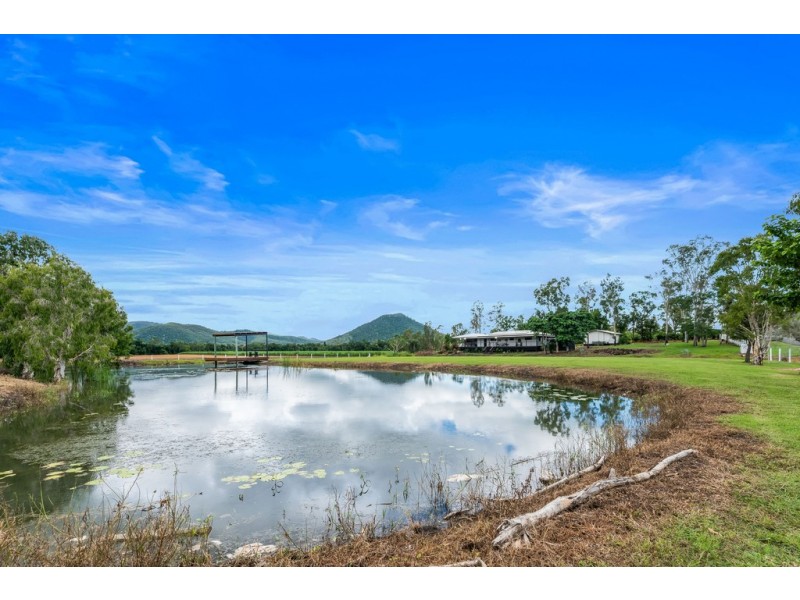 25 Windemere Drive, Strathdickie QLD 4800