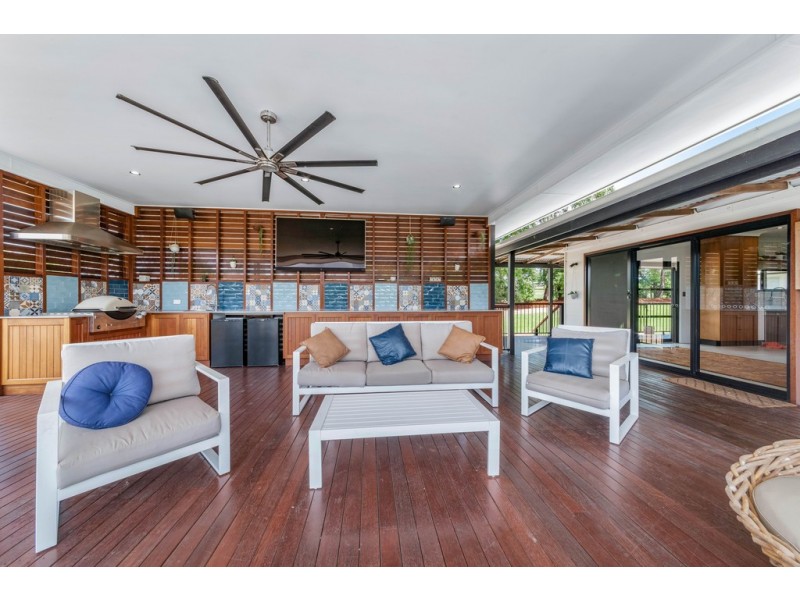 25 Windemere Drive, Strathdickie QLD 4800