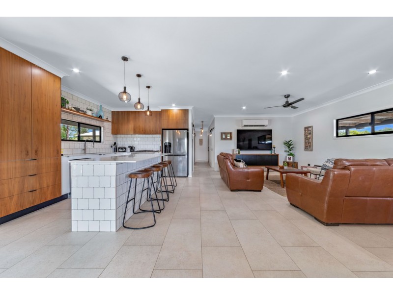 25 Windemere Drive, Strathdickie QLD 4800