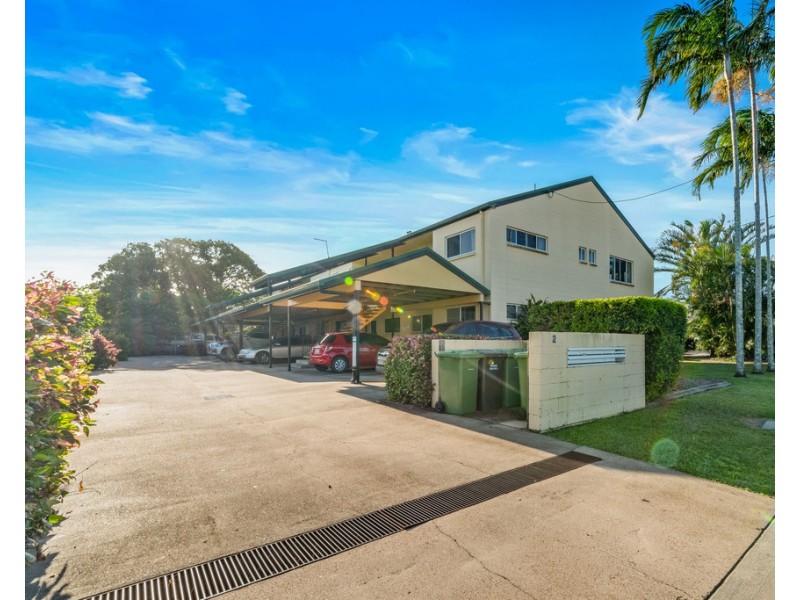 2/2 Robert Street, Proserpine QLD 4800