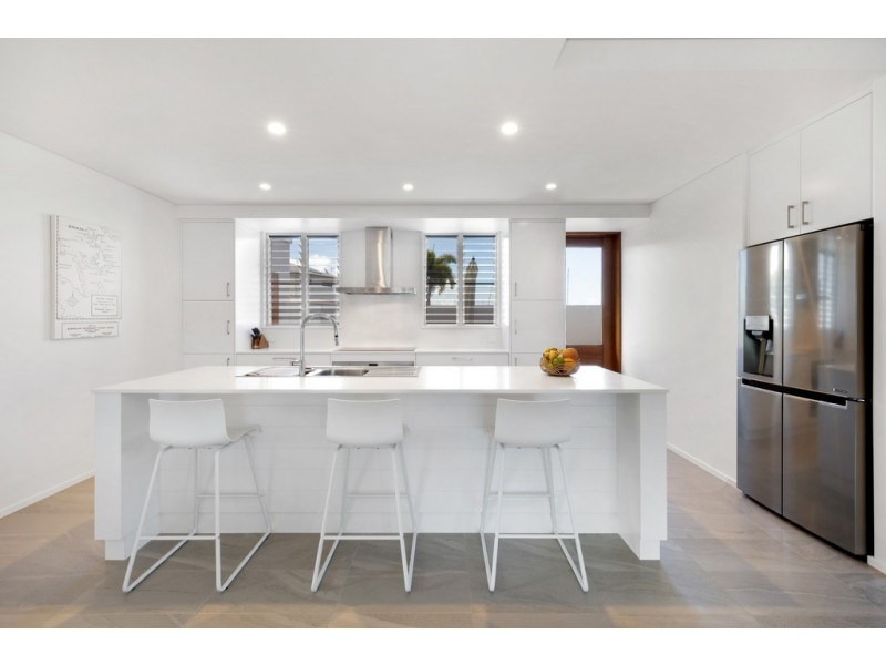 20 The Cove Rd, Airlie Beach QLD 4802