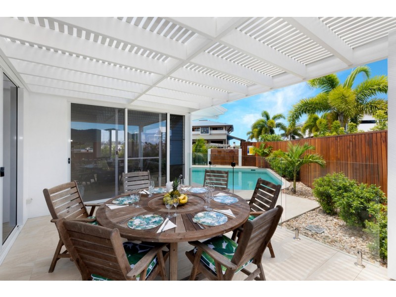20 The Cove Rd, Airlie Beach QLD 4802