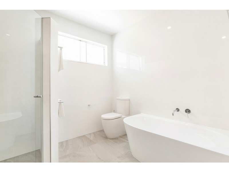 20 The Cove Rd, Airlie Beach QLD 4802