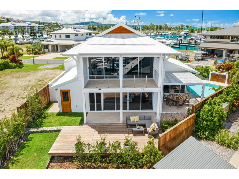 20 The Cove Rd, Airlie Beach QLD 4802