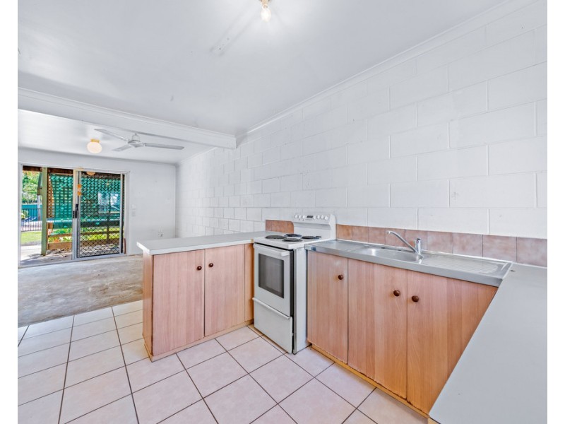 10/6 Saint Martins Lane, Cannonvale QLD 4802