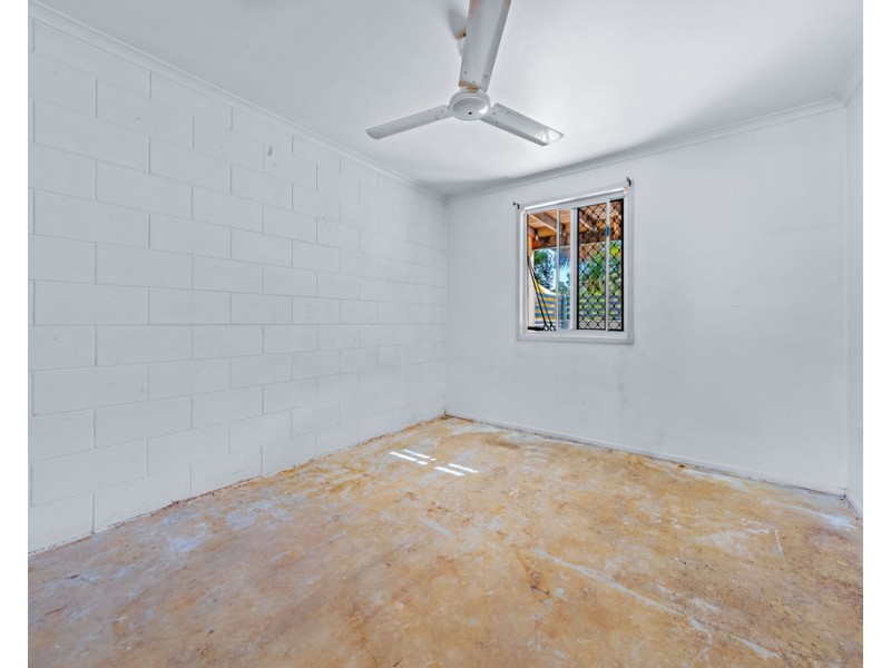 10/6 Saint Martins Lane, Cannonvale QLD 4802