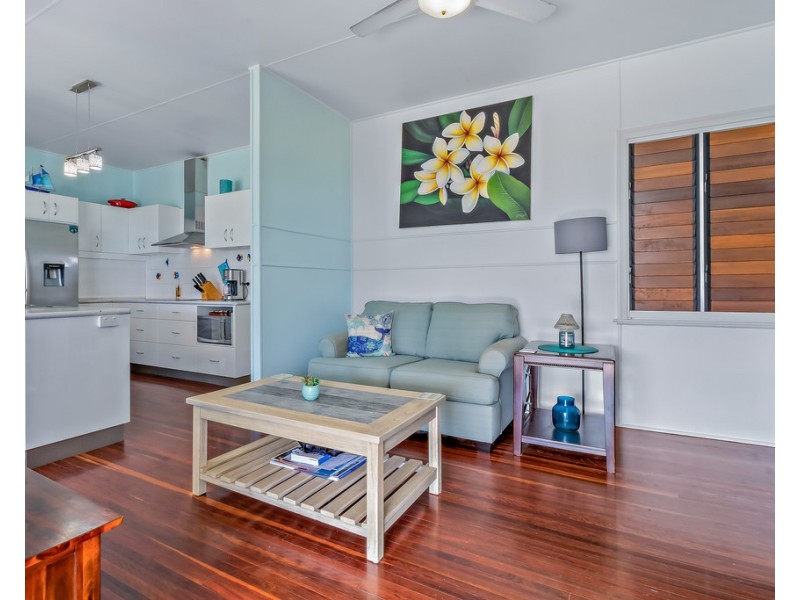 4 Broadwater Avenue, Airlie Beach QLD 4802