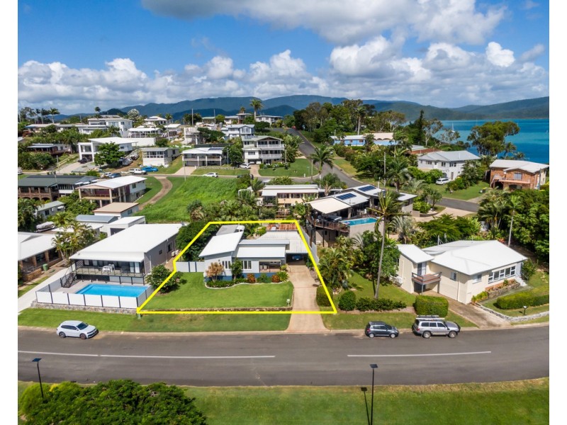 4 Broadwater Avenue, Airlie Beach QLD 4802