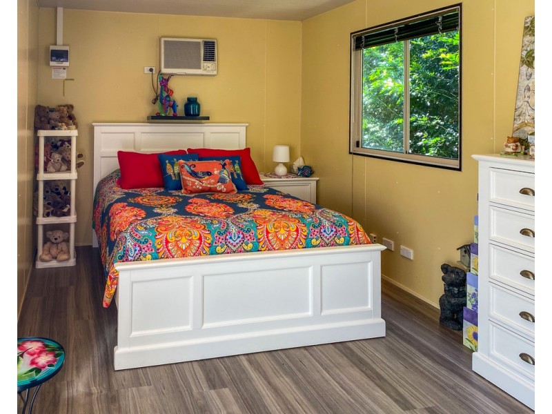 4 Broadwater Avenue, Airlie Beach QLD 4802
