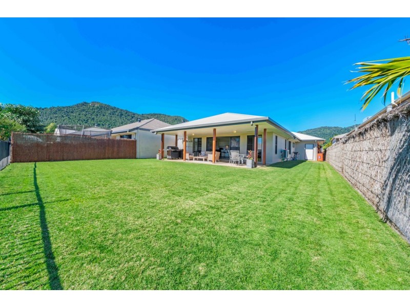 47 Abell Road, Cannonvale QLD 4802