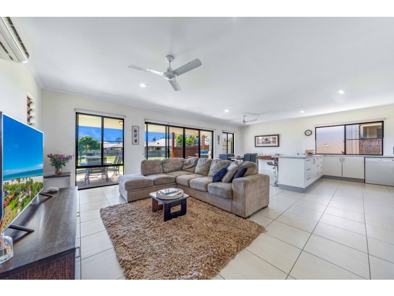 47 Abell Road, Cannonvale QLD 4802