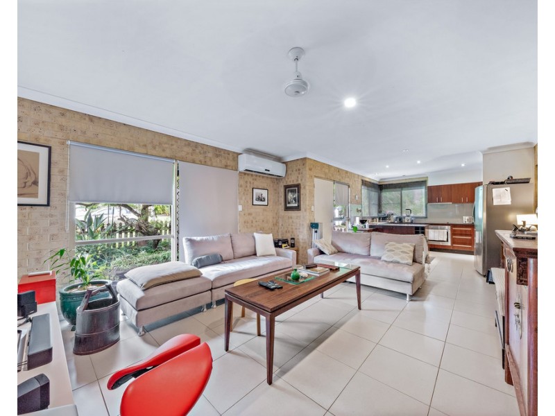 1/9 Duell Road, Cannonvale QLD 4802