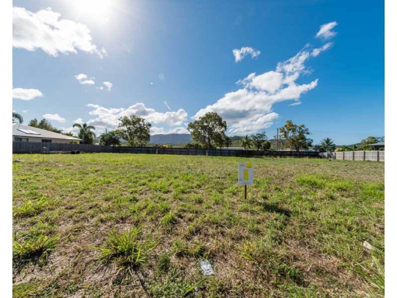 58 South Molle Boulevard, Cannonvale QLD 4802