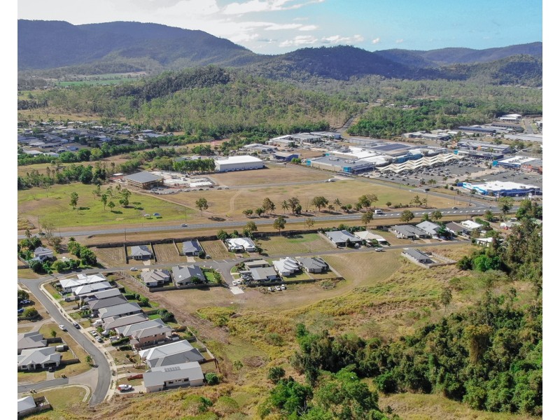 58 South Molle Boulevard, Cannonvale QLD 4802