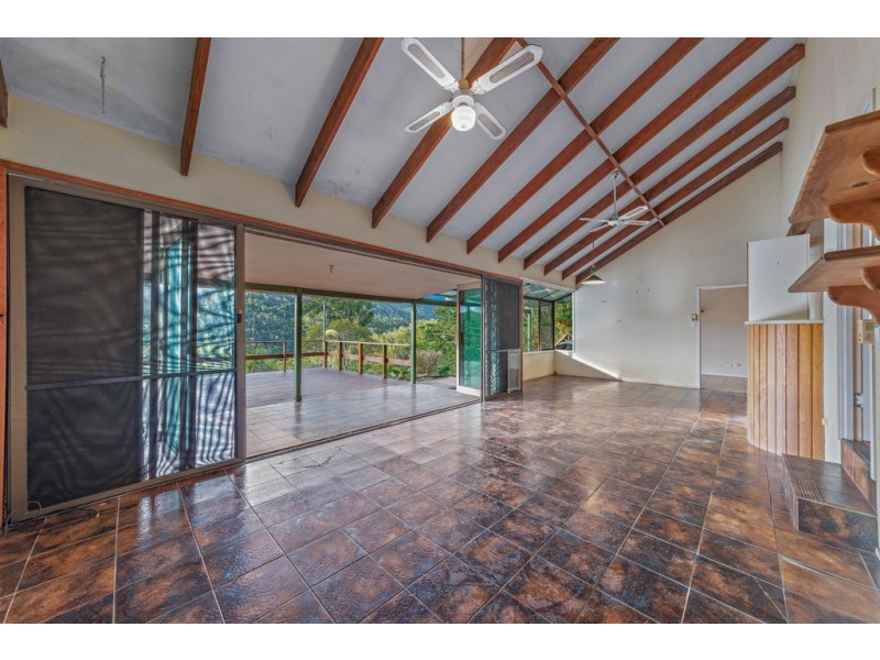 289 Forestry Road, Brandy Creek QLD 4800