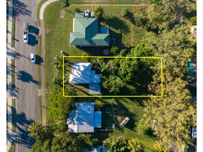 7-11 Beach Road, Cannonvale QLD 4802