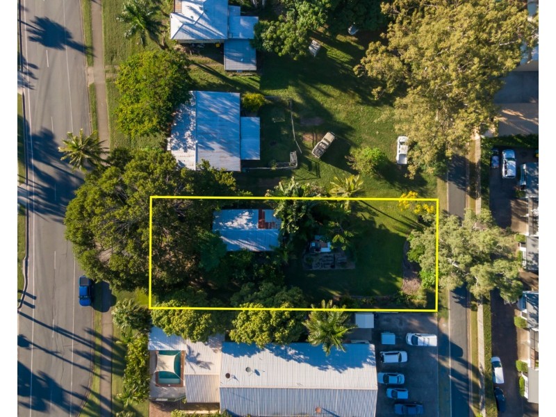 7-11 Beach Road, Cannonvale QLD 4802