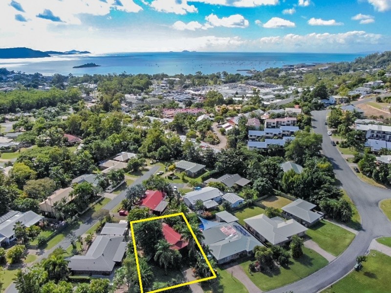 20 Border Drive, Cannonvale QLD 4802
