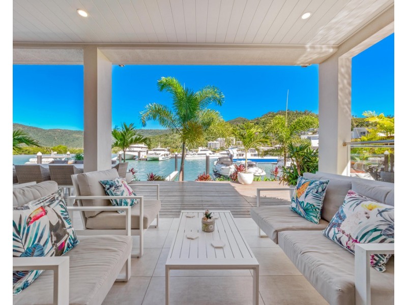 16 The Cove, Airlie Beach QLD 4802