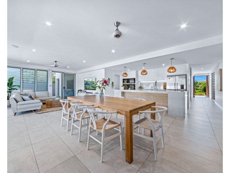16 The Cove, Airlie Beach QLD 4802