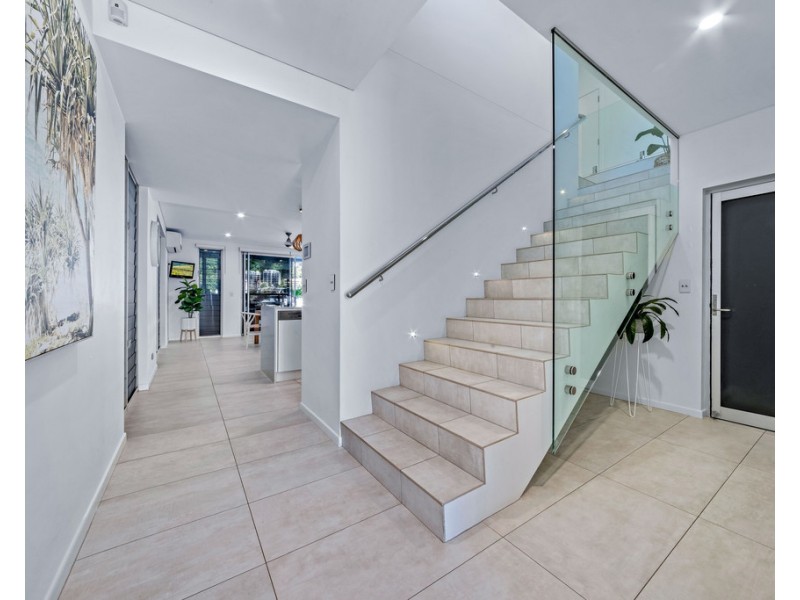 16 The Cove, Airlie Beach QLD 4802