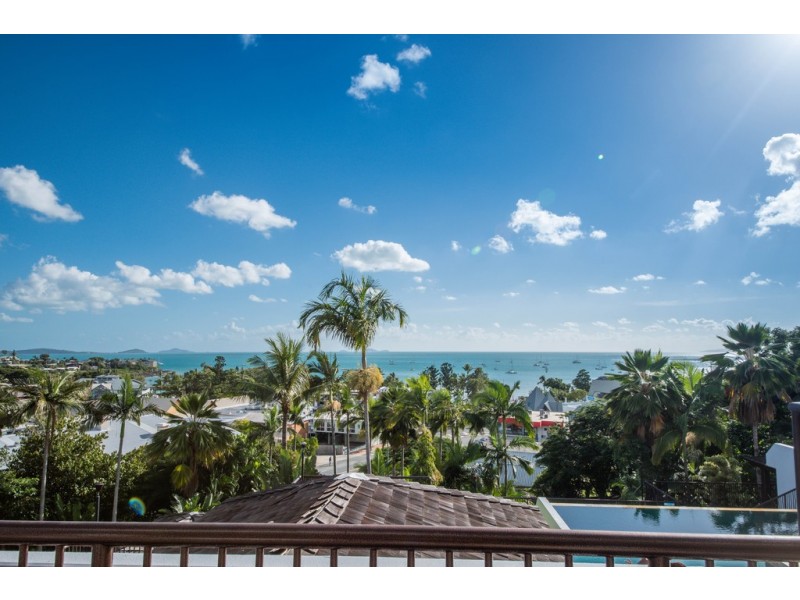 11/4 Golden Orchid Drive “Waters Edge Resort”, Airlie Beach QLD 4802