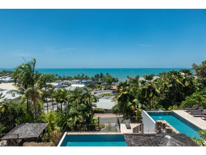 11/4 Golden Orchid Drive “Waters Edge Resort”, Airlie Beach QLD 4802