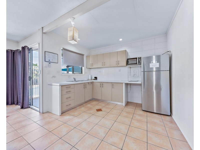 2/22 Airlie Crescent, Airlie Beach QLD 4802