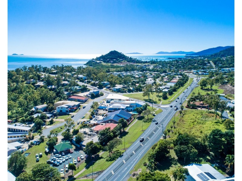 Cnr Shute Harbour Road and Macarthur Drive, Cannonvale QLD 4802